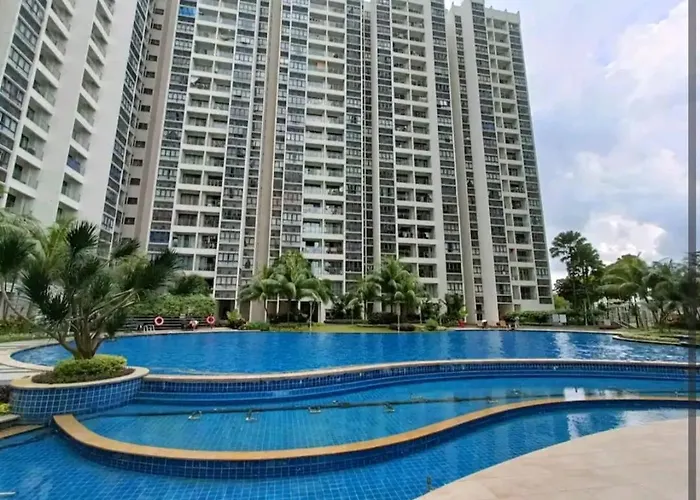 Seaview Beach 4-13Pax Ciq 5Mins Johor Bahru Ksl Midvalley