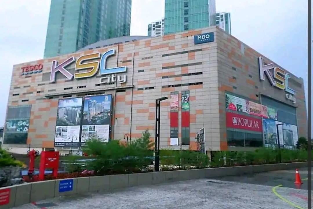Seaview 4-13pax Ciq 5mins Ksl Midvalley Apartment