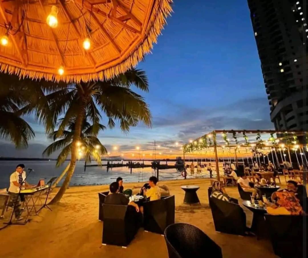 Seaview 4-13pax Ciq 5mins Ksl Midvalley Johor Bahru